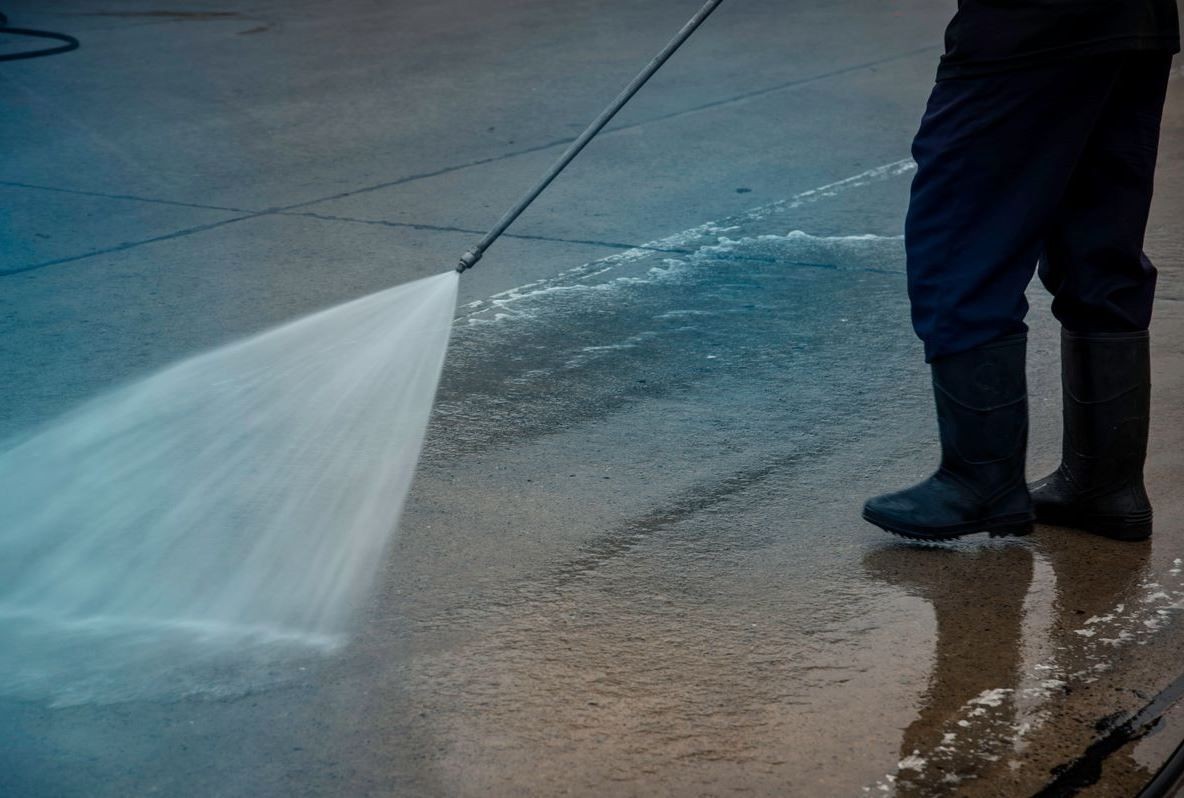 Commercial / Domestic Pressure Washing & Re-Seal
